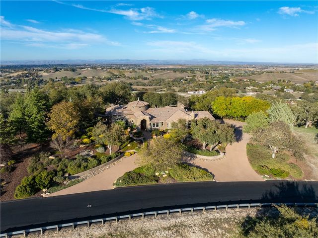 2438 Battering Rock, Templeton, CA 93465