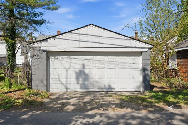 152 S Burgess Avenue, Columbus, OH 43204
