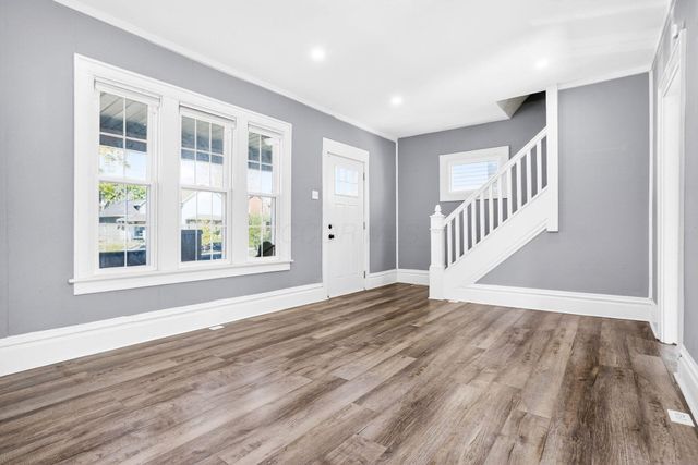 152 S Burgess Avenue, Columbus, OH 43204