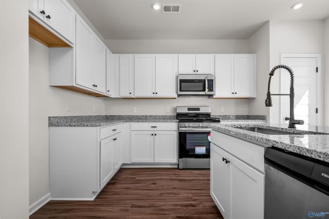 328 Emma Way, New Market, AL 35761