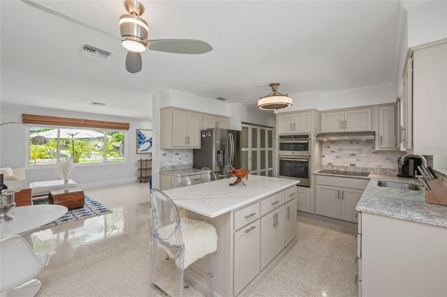 223 PINECREST DRIVE, Palm Harbor, FL 34683
