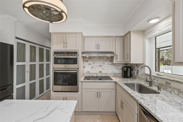 223 PINECREST DRIVE, Palm Harbor, FL 34683