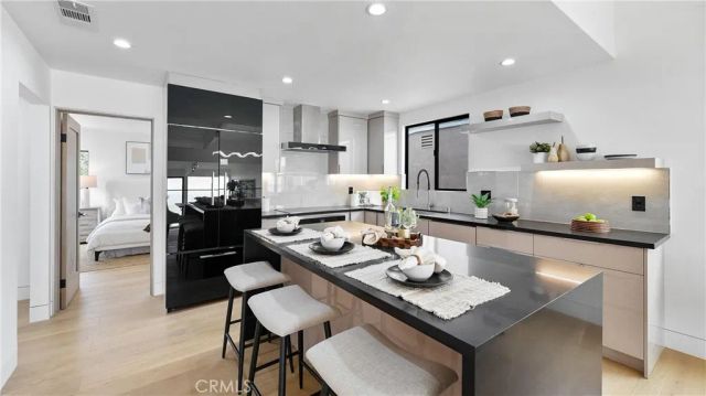 1095 Miramar, Laguna Beach, CA 92651