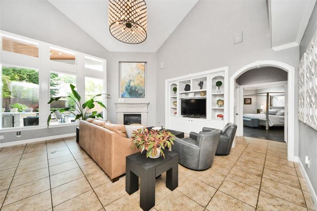 90 Millsap Circle, The Woodlands, TX 77382
