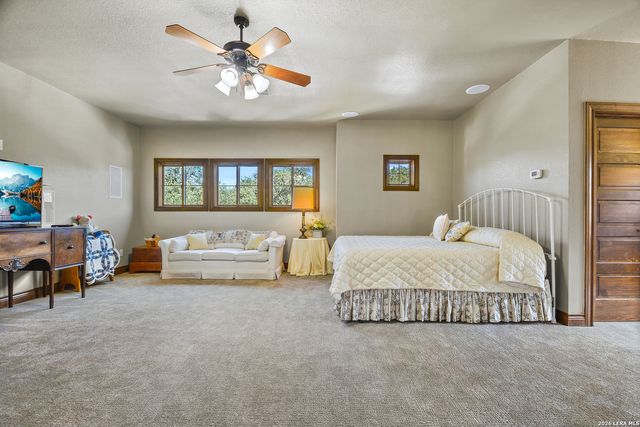 10510 FELSBLOCK LN, New Braunfels, TX 78132