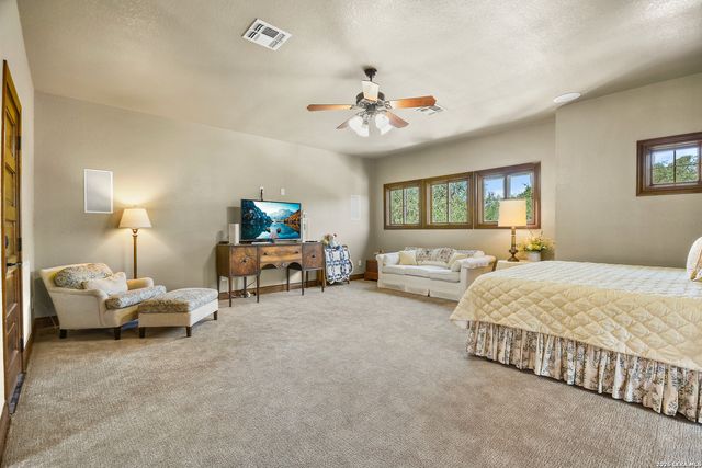 10510 FELSBLOCK LN, New Braunfels, TX 78132