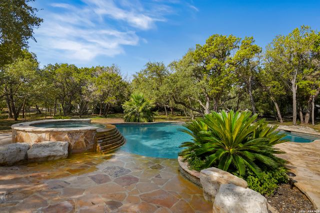 10510 FELSBLOCK LN, New Braunfels, TX 78132