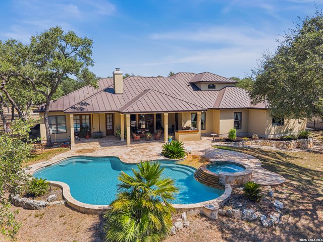 10510 FELSBLOCK LN, New Braunfels, TX 78132