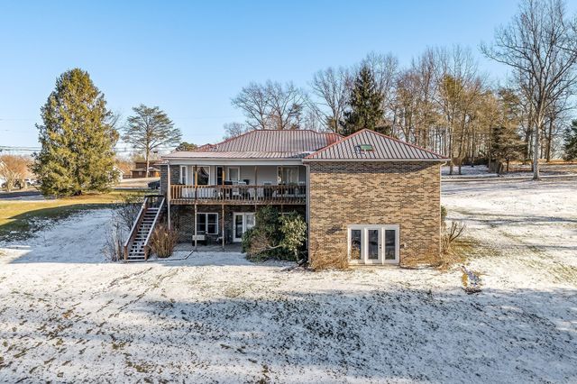 296 Idlewild Dr, Sparta, TN 38583