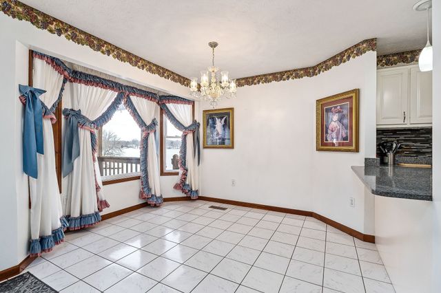 296 Idlewild Dr, Sparta, TN 38583