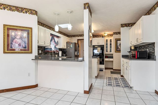 296 Idlewild Dr, Sparta, TN 38583