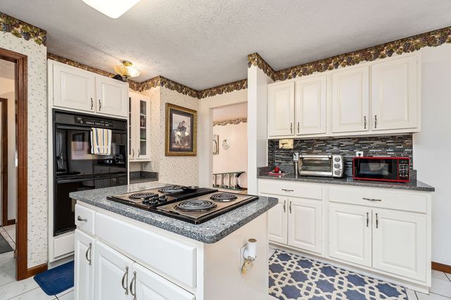 296 Idlewild Dr, Sparta, TN 38583