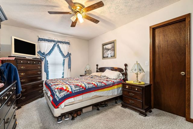 296 Idlewild Dr, Sparta, TN 38583