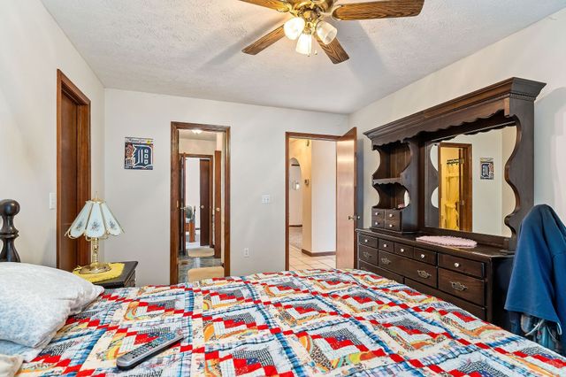 296 Idlewild Dr, Sparta, TN 38583