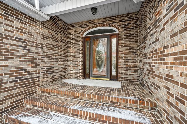 296 Idlewild Dr, Sparta, TN 38583