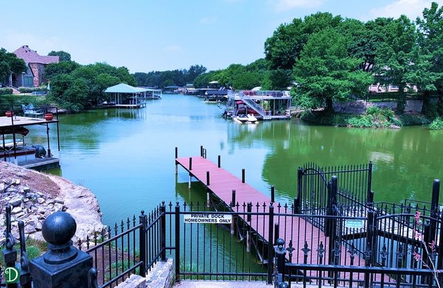 8404 Sunset Cove Drive, Fort Worth, TX 76179