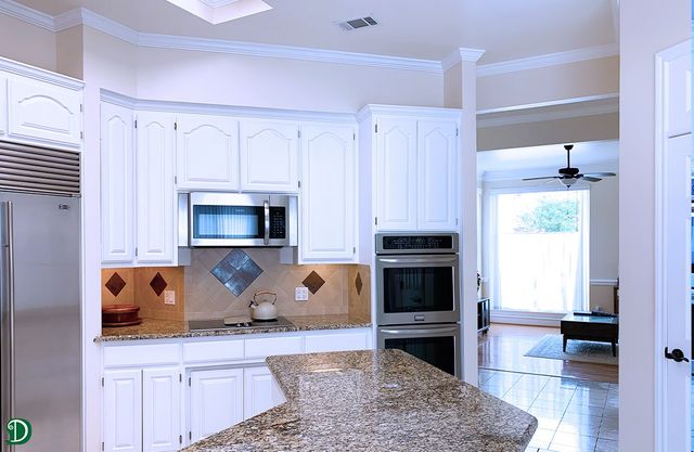 8404 Sunset Cove Drive, Fort Worth, TX 76179