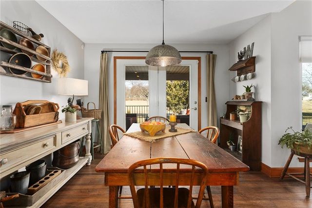 15804 E 27th Street S, Independence, MO 64055