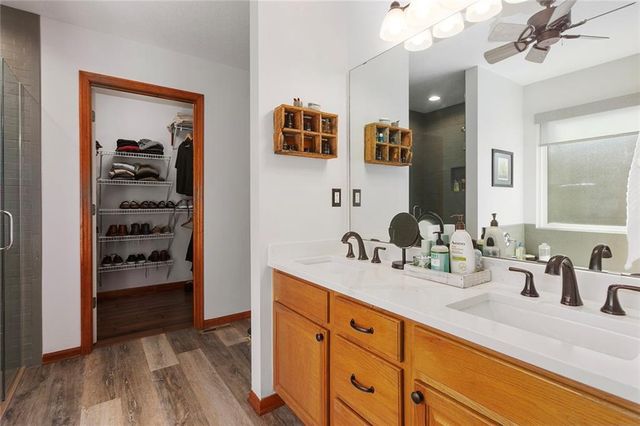 15804 E 27th Street S, Independence, MO 64055