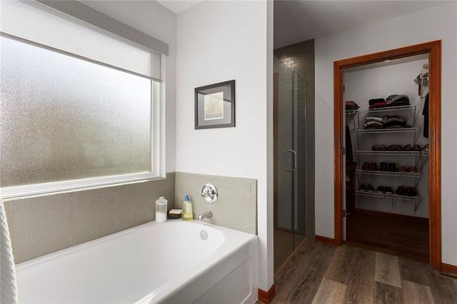 15804 E 27th Street S, Independence, MO 64055