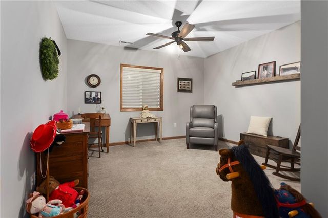 15804 E 27th Street S, Independence, MO 64055