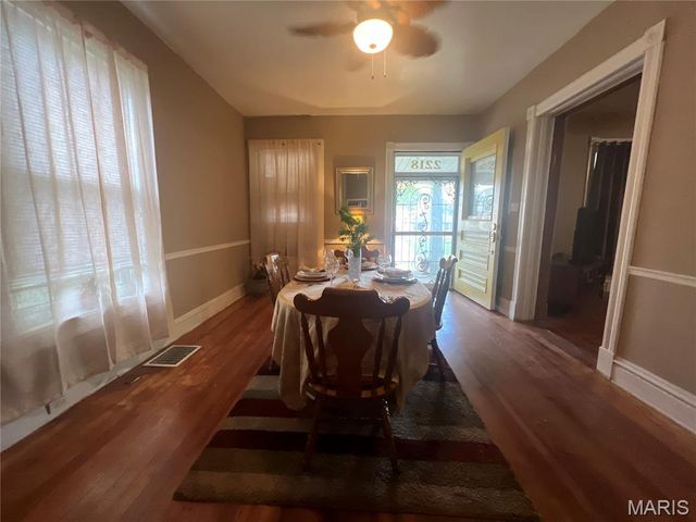 2218 Switzer Avenue, St Louis, MO 63136