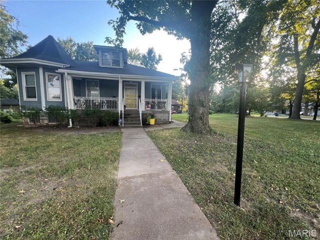 2218 Switzer Avenue, St Louis, MO 63136