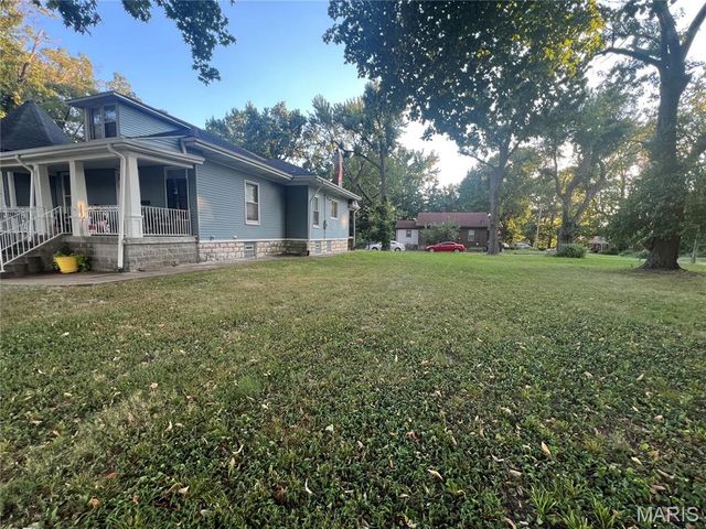 2218 Switzer Avenue, St Louis, MO 63136