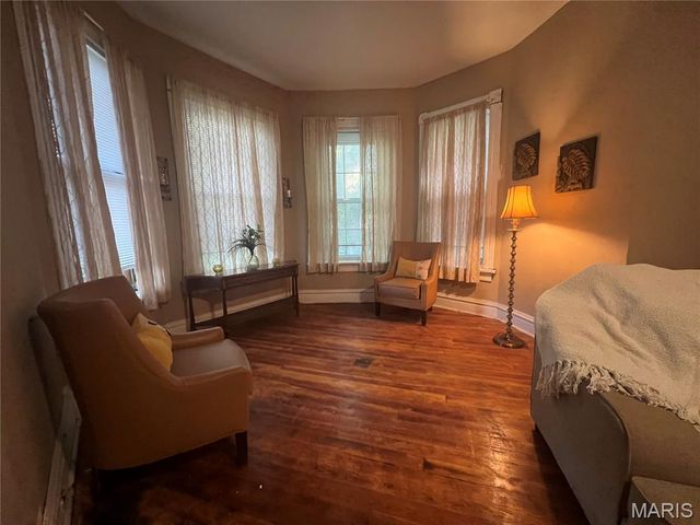 2218 Switzer Avenue, St Louis, MO 63136