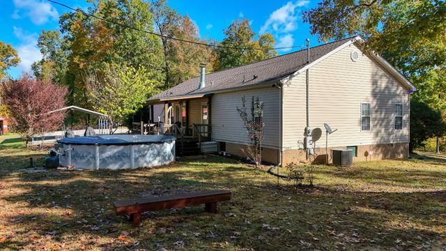 555 Brandon Rd, Huntingdon, TN 38344