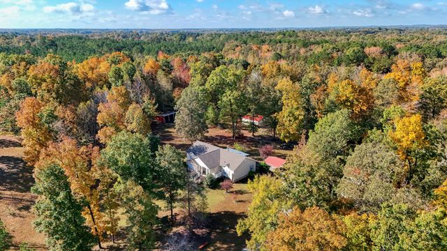 555 Brandon Rd, Huntingdon, TN 38344