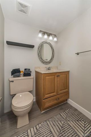 2285 Hill House Road, Chesterfield, MO 63017