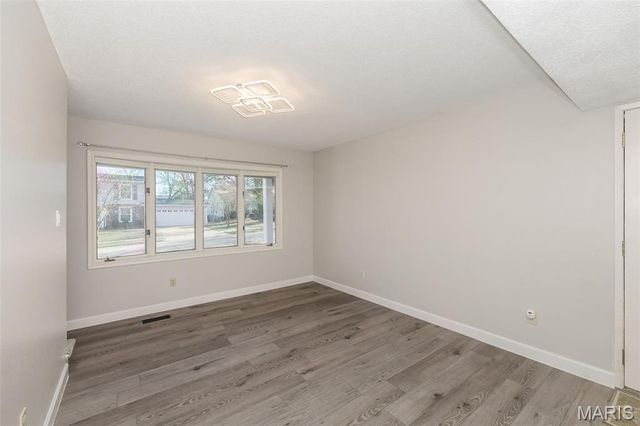 2285 Hill House Road, Chesterfield, MO 63017