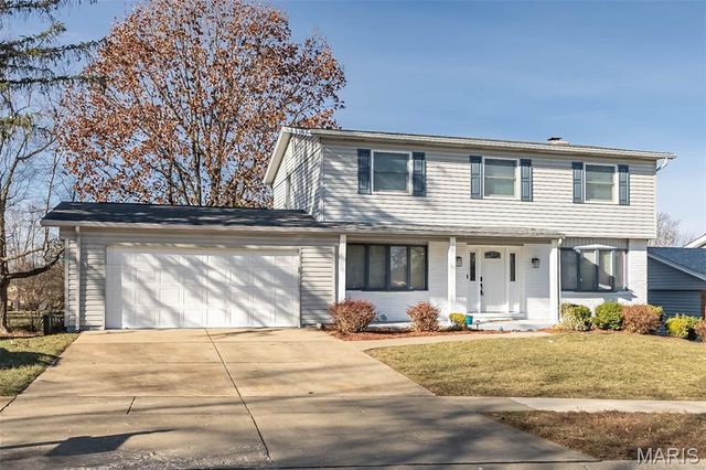 2285 Hill House Road, Chesterfield, MO 63017
