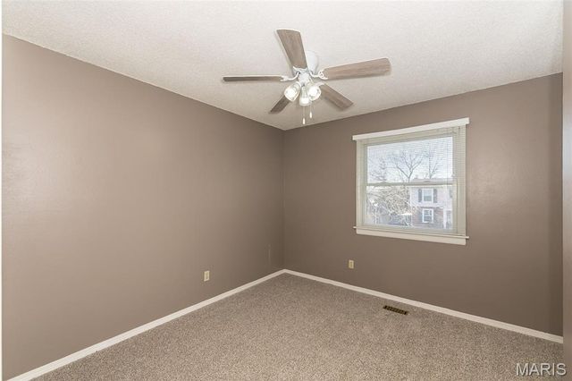 2285 Hill House Road, Chesterfield, MO 63017