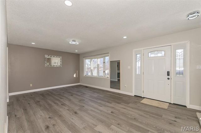 2285 Hill House Road, Chesterfield, MO 63017