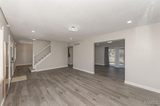 2285 Hill House Road, Chesterfield, MO 63017