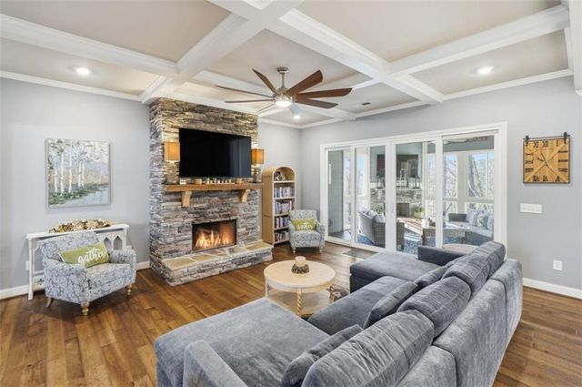 218 Highland Pointe Drive, Ellijay, GA 30536