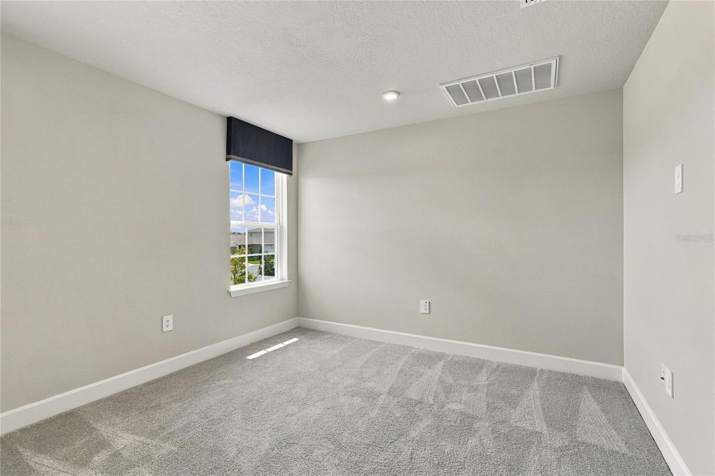 Image 18 of property listing at 4640 ARDEN WAY, Bradenton, FL 34211