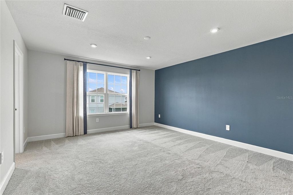 Image 19 of property listing at 4640 ARDEN WAY, Bradenton, FL 34211