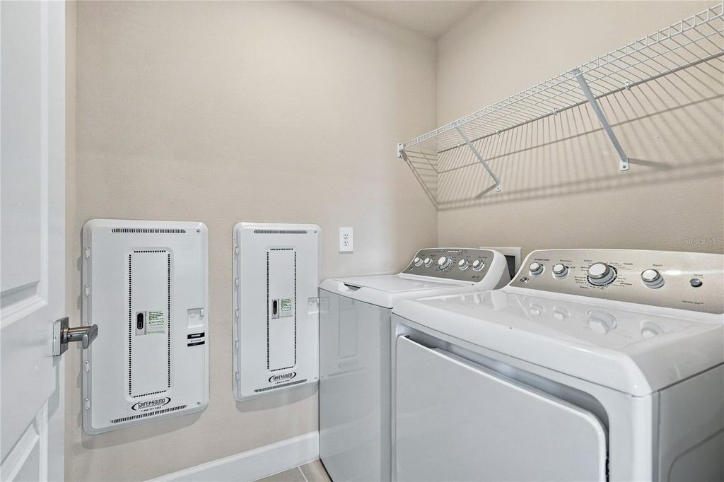 Image 31 of property listing at 4640 ARDEN WAY, Bradenton, FL 34211
