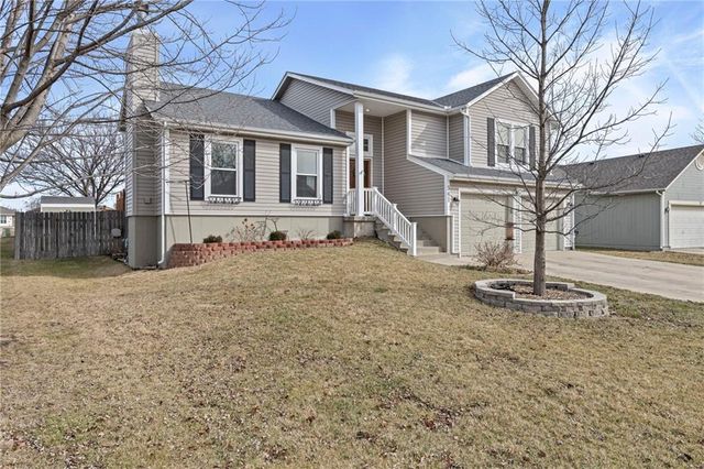 341 N Pine Street, Gardner, KS 66030