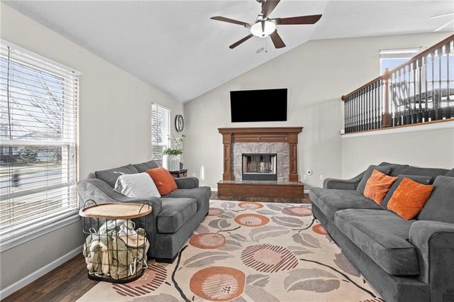 341 N Pine Street, Gardner, KS 66030