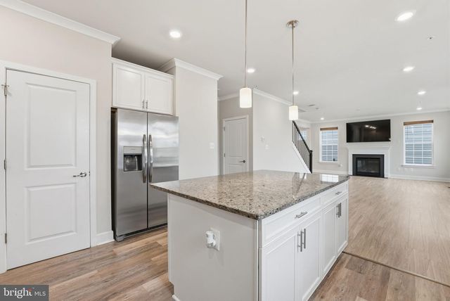 4564 SHAKESPEARE CIR, White Plains, MD 20695