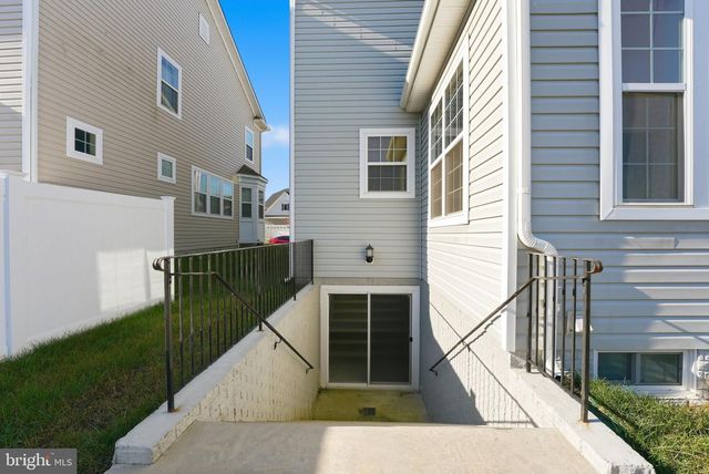 4564 SHAKESPEARE CIR, White Plains, MD 20695