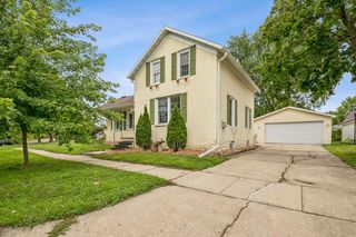 120 N WINNEBAGO STREET, De Pere, WI 54115