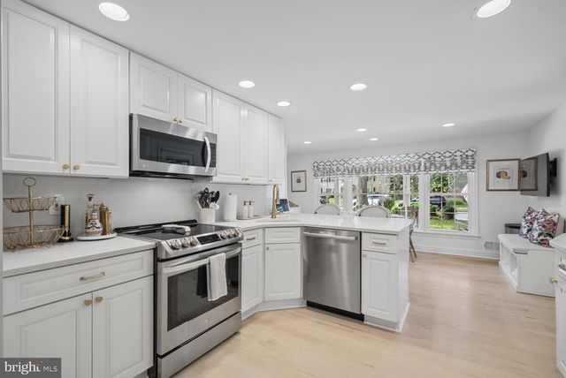 4008 ROBERTSON BLVD, Alexandria, VA 22309