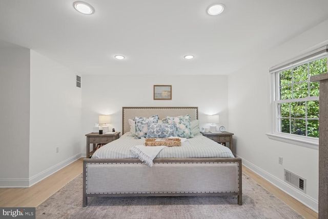 4008 ROBERTSON BLVD, Alexandria, VA 22309
