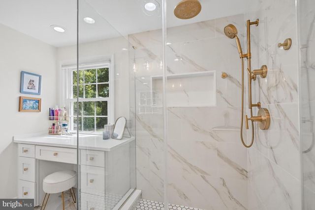 4008 ROBERTSON BLVD, Alexandria, VA 22309