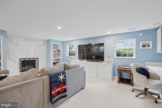 4008 ROBERTSON BLVD, Alexandria, VA 22309